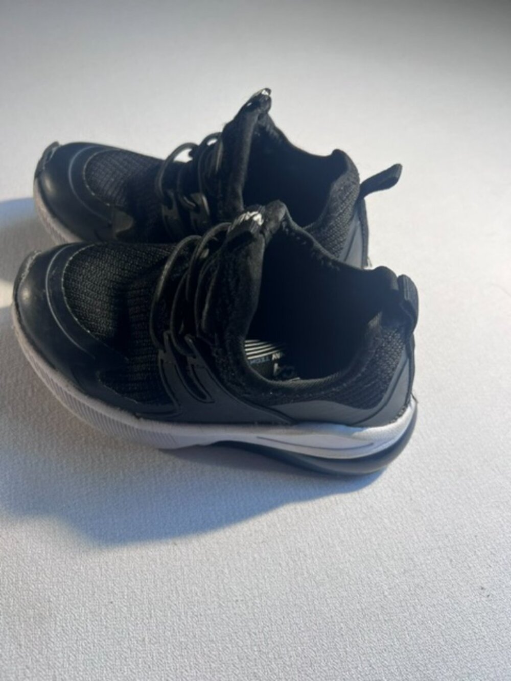 Nautica kids' sneakers black mesh upper synthetic overlays‎ Size 8 toddler